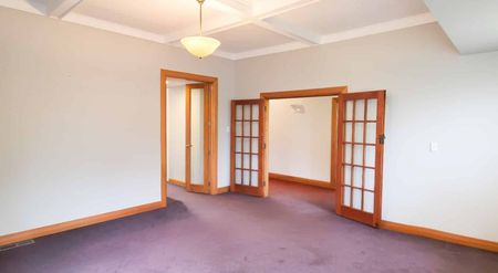 Charming Classic Kiwi Bungalow in Woburn, Lower Hutt - Photo 5