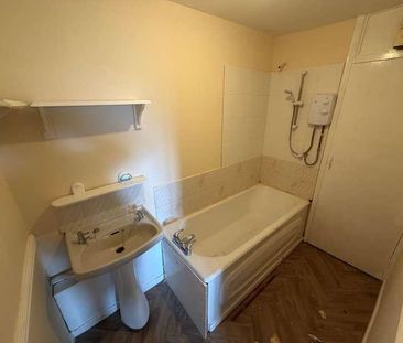 Champney, St. Cecilia Close, Kidderminster, Worcestershire, DY10 - Photo 2