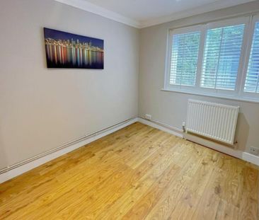 3 bedroom ground floor maisonette to rent - Photo 2