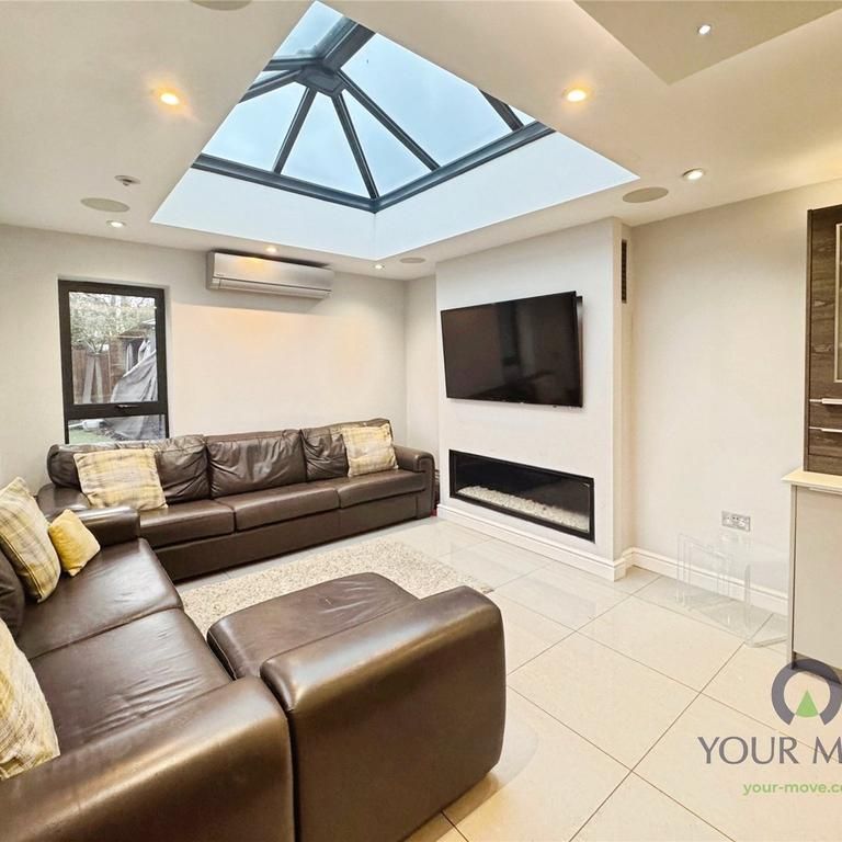 5 bedroom detached house to rent - Photo 1