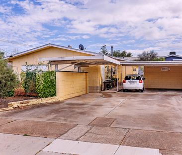 So Close To The Beach! - Photo 5