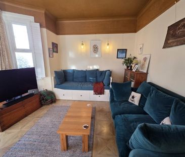 Upper Avenue, Eastbourne | Two-Bedroom Garden Flat - Photo 2