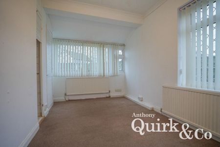 3 bedroom detached bungalow to rent - Photo 3