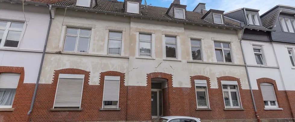 Ca. 51 m² große 2-Zimmer-Dachgeschosswohnung mit Tageslichtbad in Hagen-Eilpe - Photo 1