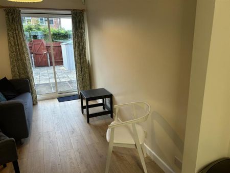 4 bedroom private hall to rent - Photo 3