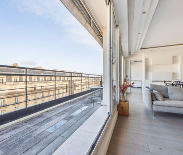 Location Appartement Paris 8 3 Pièces 118 m² - Photo 3