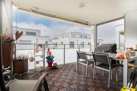 Attractive 4.5-room apartment on the 2nd floor for rent - Foto 2