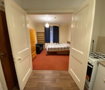 1 Bed Flat, Arlington Road, NW1 - Photo 4