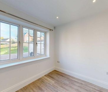 4 bedroom detached house to rent - Photo 6