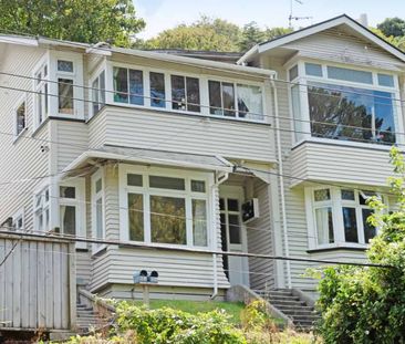 Super spacious downstairs 5-bedroom flat - Photo 4