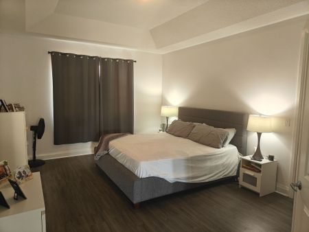 For Lease - 31 Snap Dragon Trail, East Gwillimbury, Ontario - Photo 2