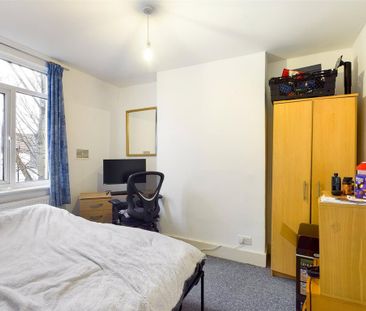 4 bedroom maisonette to rent - Photo 5