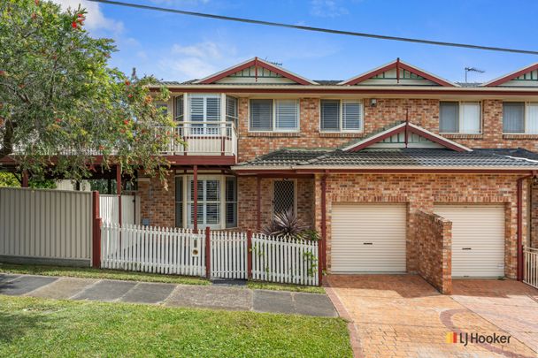 Spacious, Stylishly Updated Family Home with Exceptional Outdoor Space - Photo 1