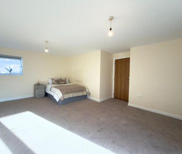 1 bedroom in a flat share to rent - Photo 6