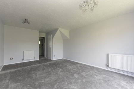 2 bedroom semi-detached house to rent - Photo 2