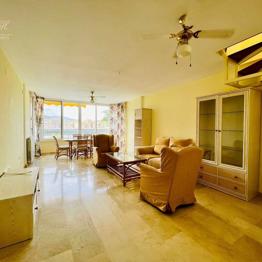 Apartamento en alquiler y venta en Albir - Photo 1