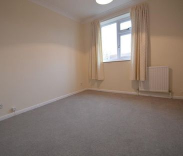 Lowestoft Drive, Slough, Berkshire,SL1 - Photo 2