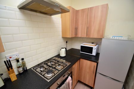 1 bed flat to rent in Old Castle Road, Glasgow, G44 - Photo 5