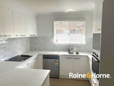 Neat and Tidy Unit!!! - Photo 4