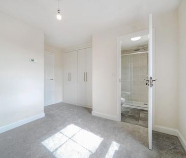 3 Bedroom House - End Terrace - Photo 6