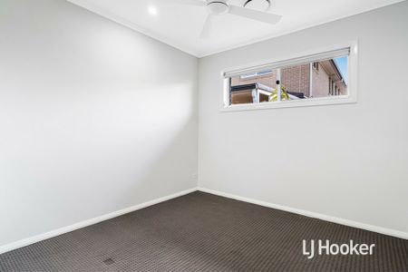 Stunning Single Level Home - Tallawong - Photo 4
