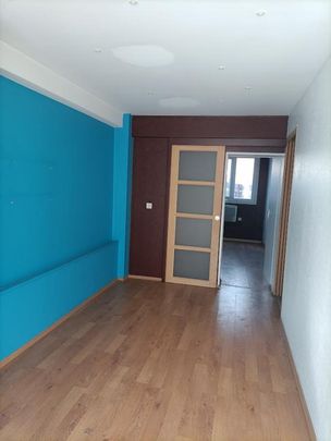 CHATELLERAULT - Local commercial ou bureau de 29 m² , sur axe passant - Photo 1