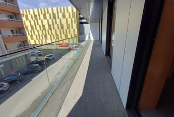 Apartamento T2 junto ao Centro Comercial Glicínias