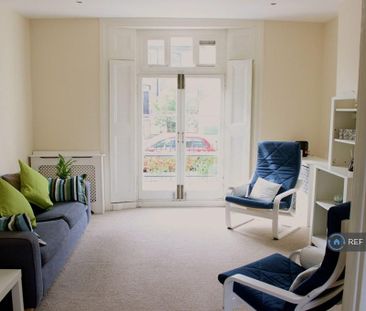 2 bedroom maisonette to rent - Photo 2