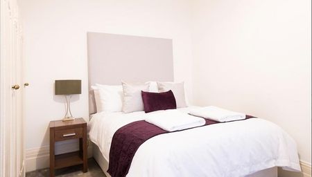 Strathmore Court, Park Road, London NW8 - Photo 4