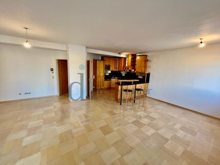 3-Zimmerwohnung in Ruhelage mit Parkplatz und Terrasse!! - Foto 3