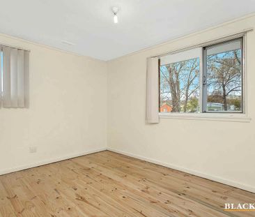 Updated home in convenient central location - Photo 6