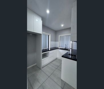 Well-presented granny flat in near-new condition, offering comfort ... - Photo 2