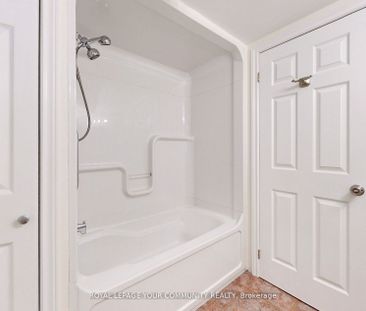 For Lease - 136 Woodcroft Lane Unit# Bsmnt, Vaughan, Ontario - Photo 4