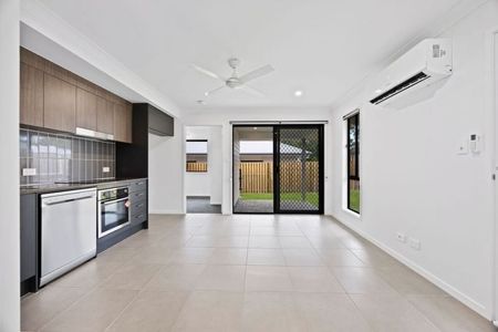 2/17 Tranquility Boulevard, Morayfield - Photo 4