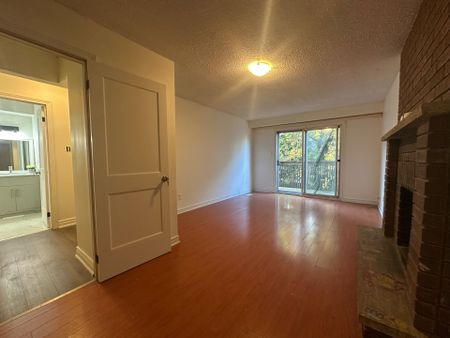 For Lease - 24 Peterson Court, Brampton, Ontario - Photo 2