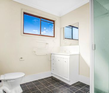 GREATE LOCATION! - Photo 4