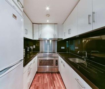 New Providence Wharf, Fairmont Ave, E14 - Photo 4