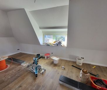 Erstbezug nach Komplettsanierung: Moderne 3-Zi.-DG-Wohnung in Lübec... - Photo 5