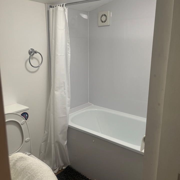 Studio Flat, Burdiehouse Rd, EH17 - Photo 1