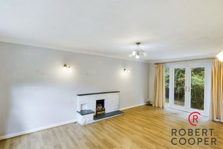 4 bedroom detached house to rent - Photo 3