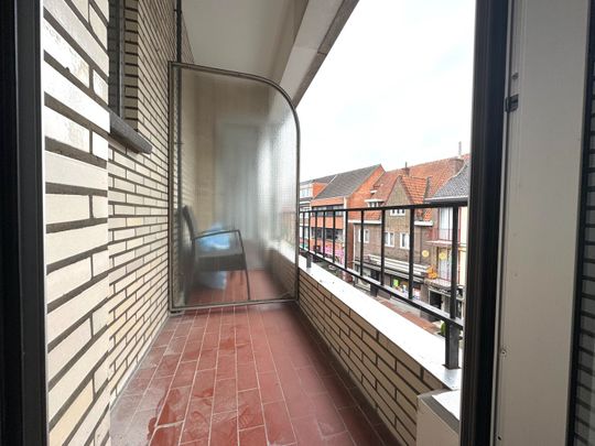 Ruim appartement met 2 slaapkamers in centrum Genk - Foto 1