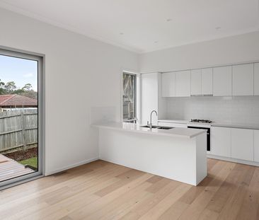 2/20 Diana Street, Croydon - Photo 4