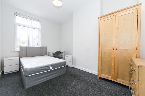 Lumley Road, Burley, Leeds - Photo 1