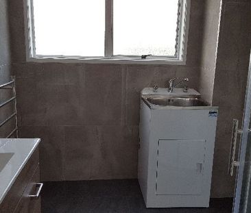 Property Management1 Glenbervie Cres, Massey - House for Rent - Photo 6