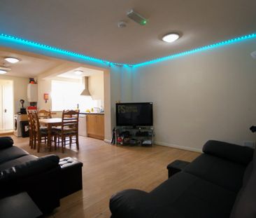 42 Tiverton Road - Photo 1