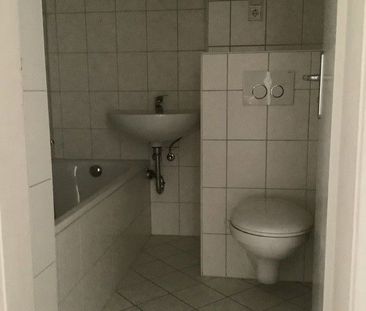 Gelegenheit: komplett renovierte 51 m² Wohnung ( 2 Zimmer) mit Balk... - Photo 1