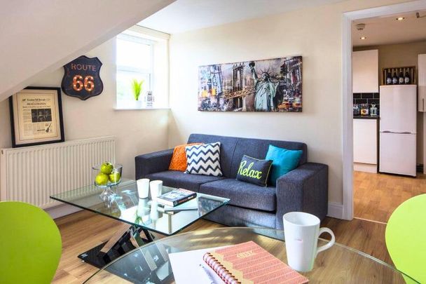 3 bedroom apartment to rent - Photo 1