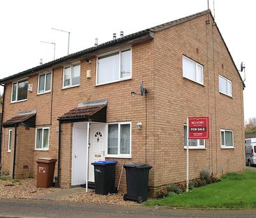 Semi-detached house to rent on - Photo 5