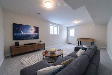 For Lease - 52 Willson Drive, Thorold, Ontario - Photo 2