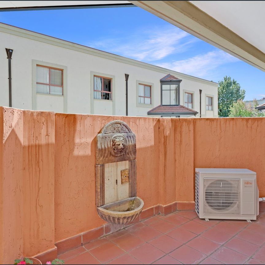 Ground Floor Living in Prime Kingston - Carmina Complex - Photo 1